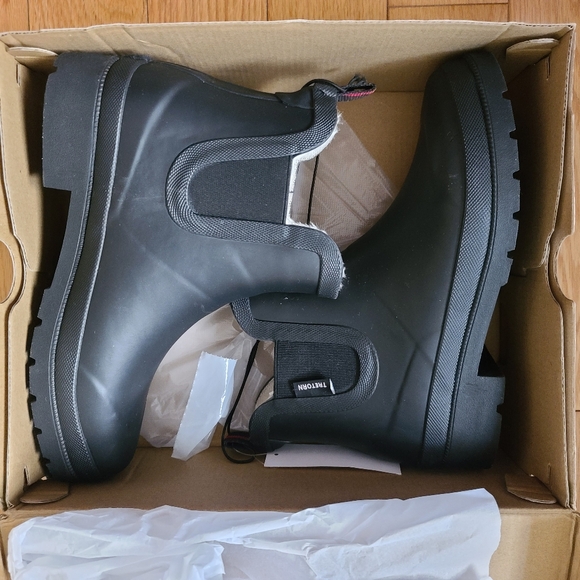 Tretorn Waterproof Warm Lined Ankle Rubber Boots, 7, Black - Picture 6 of 8